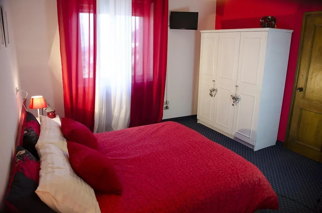 Albergo al Sole Val di Zoldo 2*,  Italia